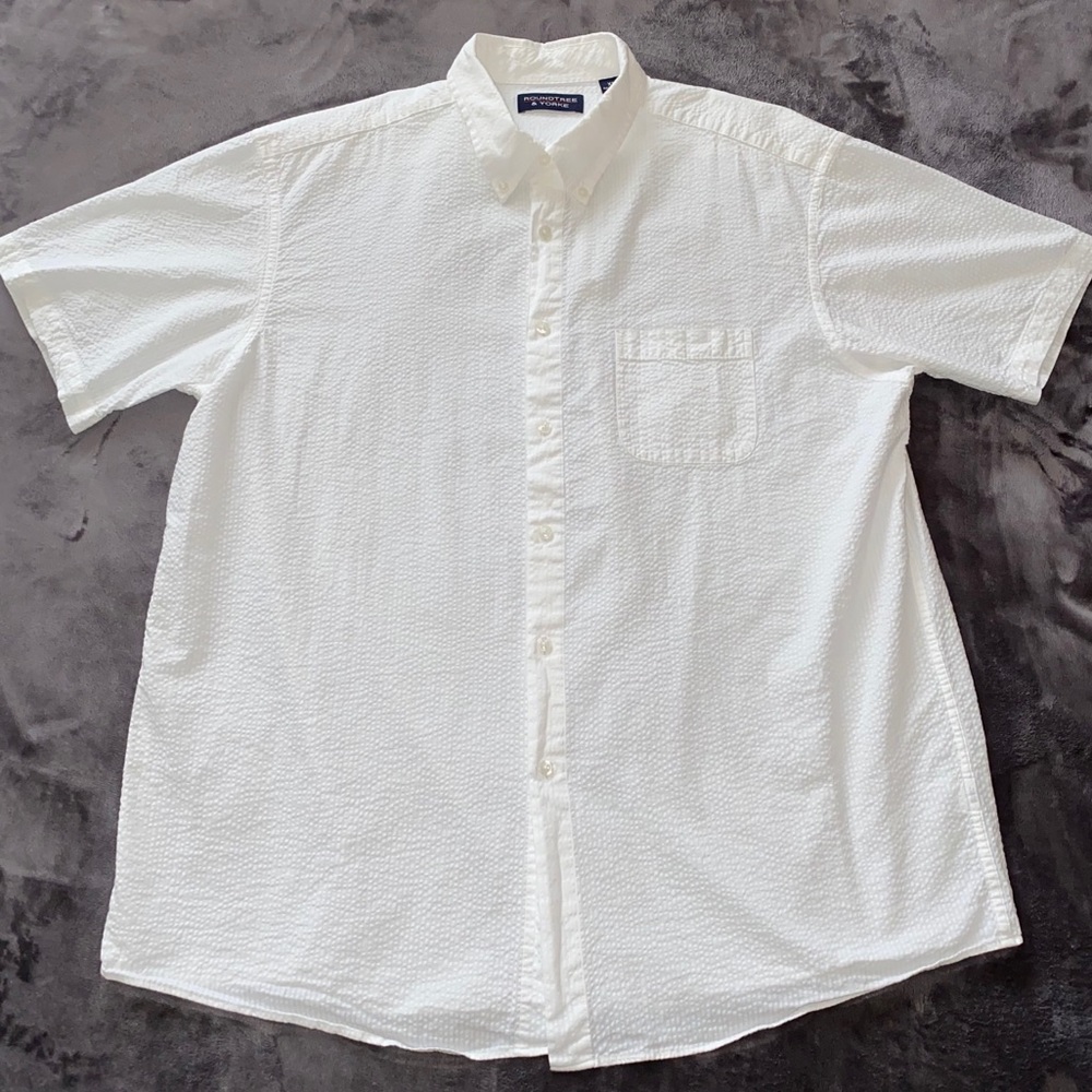 Men’s white Roundtree & Yorke button down, Size XL